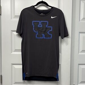 Nike Men's Black and Gray Tee with Blue UK Graphic